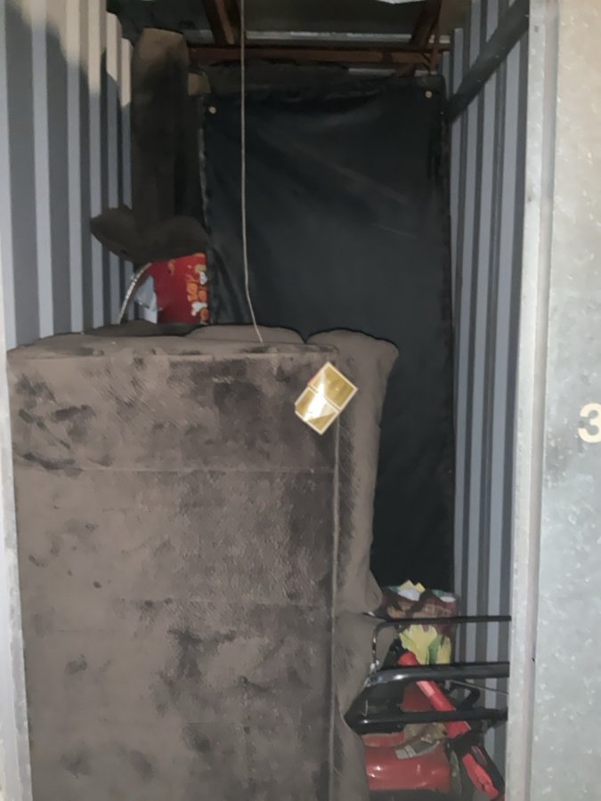 5 x 10 storage unit in Indianapolis, IN