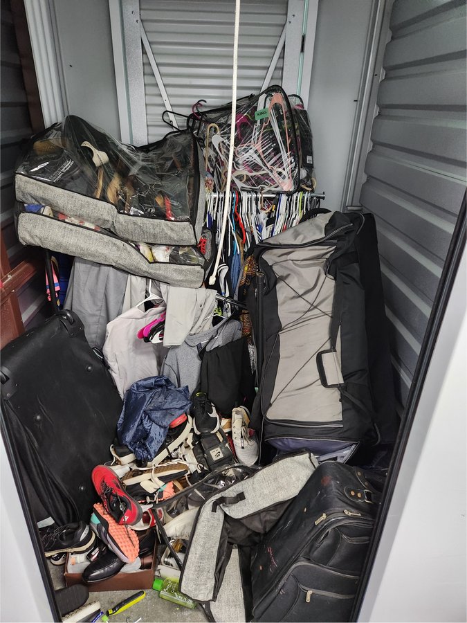 5 x 5 storage unit in Hollywood, FL