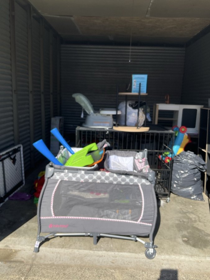10 x 15 storage unit in Indianapolis, IN