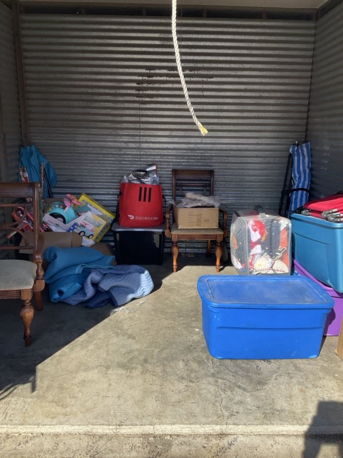 10 x 10 storage unit in Indianapolis, IN