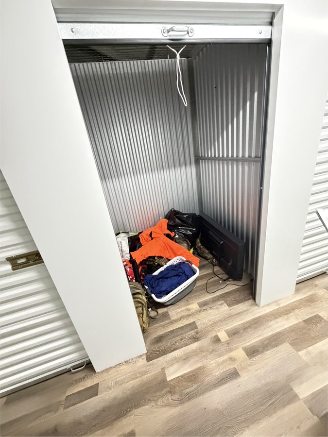 5 x 5 storage unit in East Windsor, CT