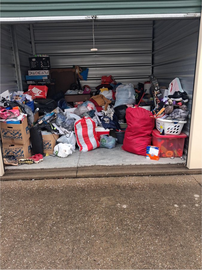 10 x 10 storage unit in Evansville, IN
