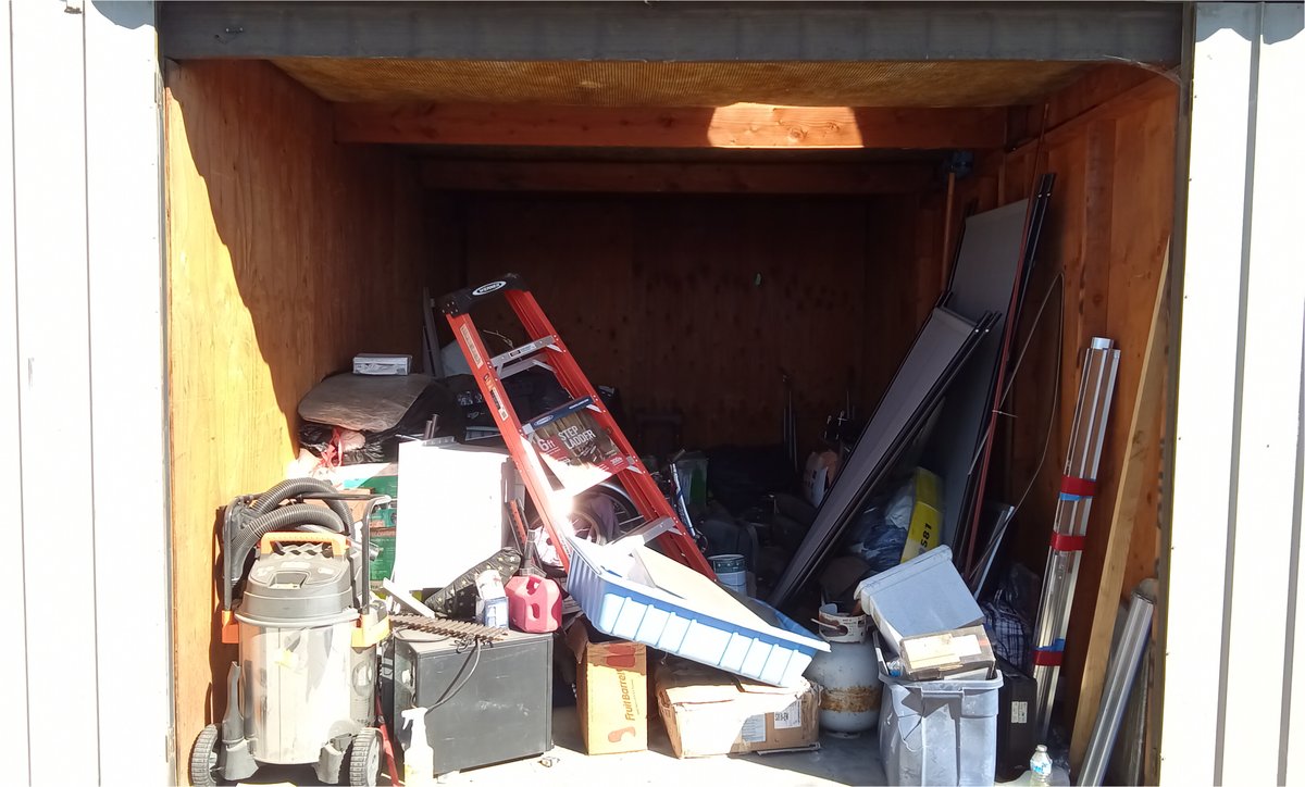10 x 15 storage unit in Modesto, CA