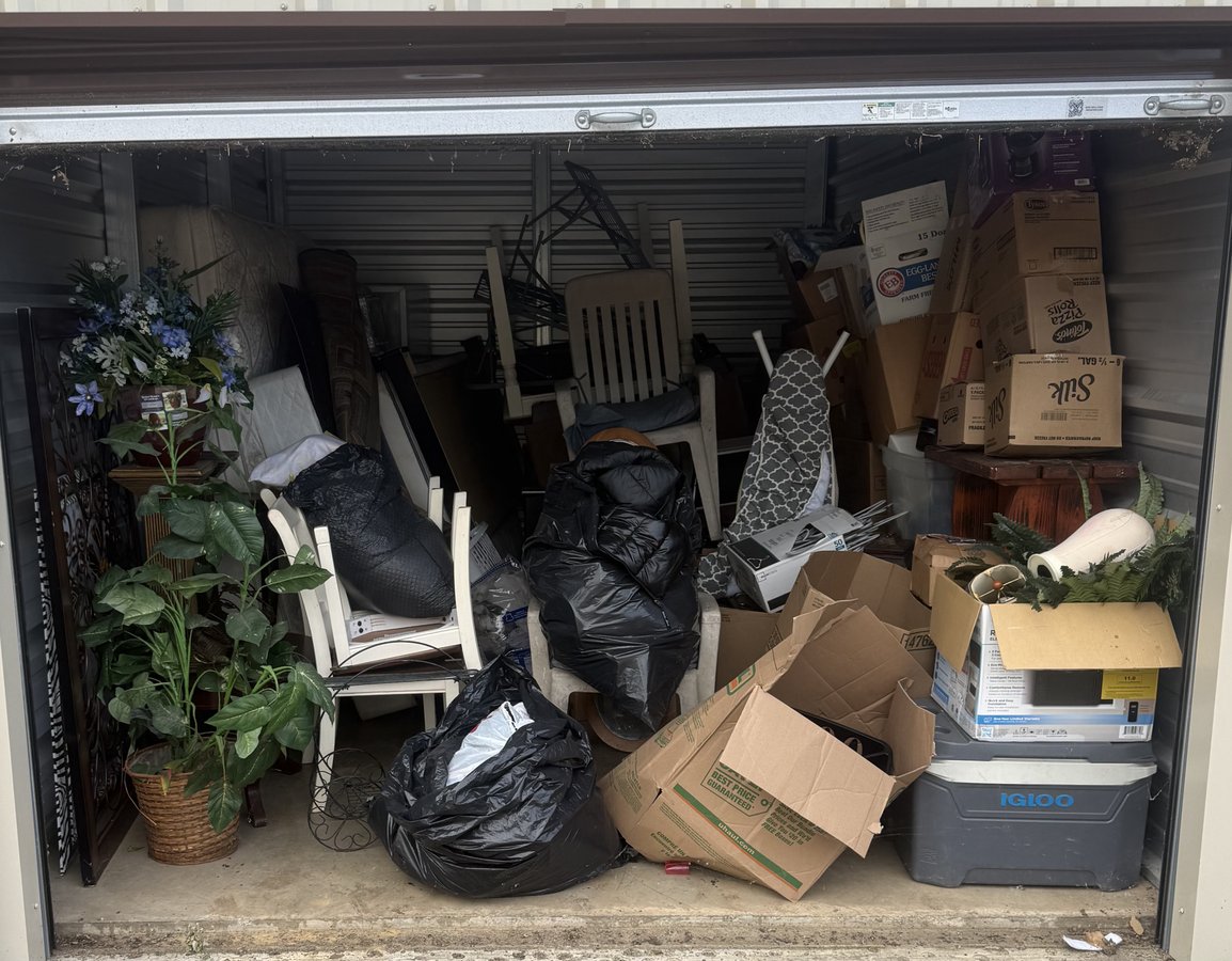 10 x 15 storage unit in Covington, TN
