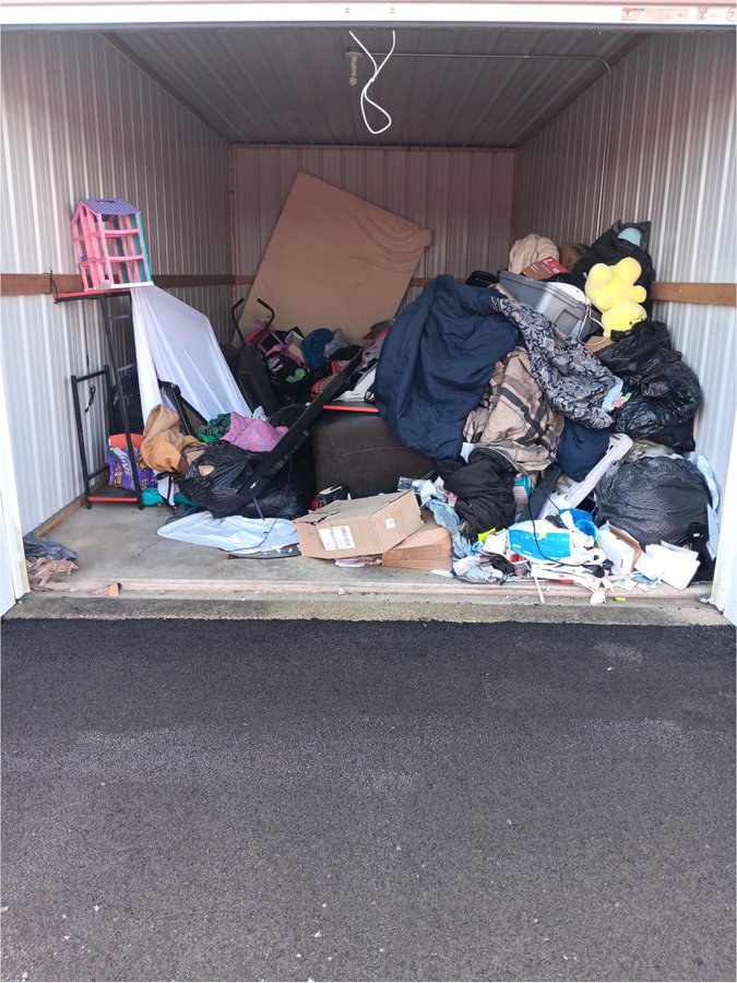 10 x 20 storage unit in Evansville, IN
