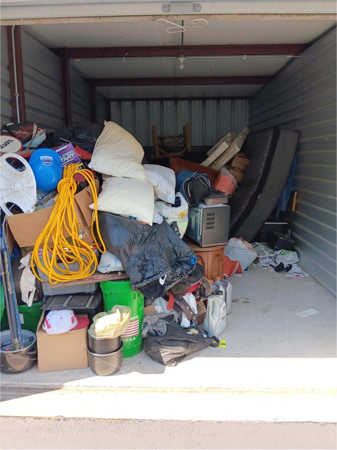 10 x 20 storage unit in Evansville, IN