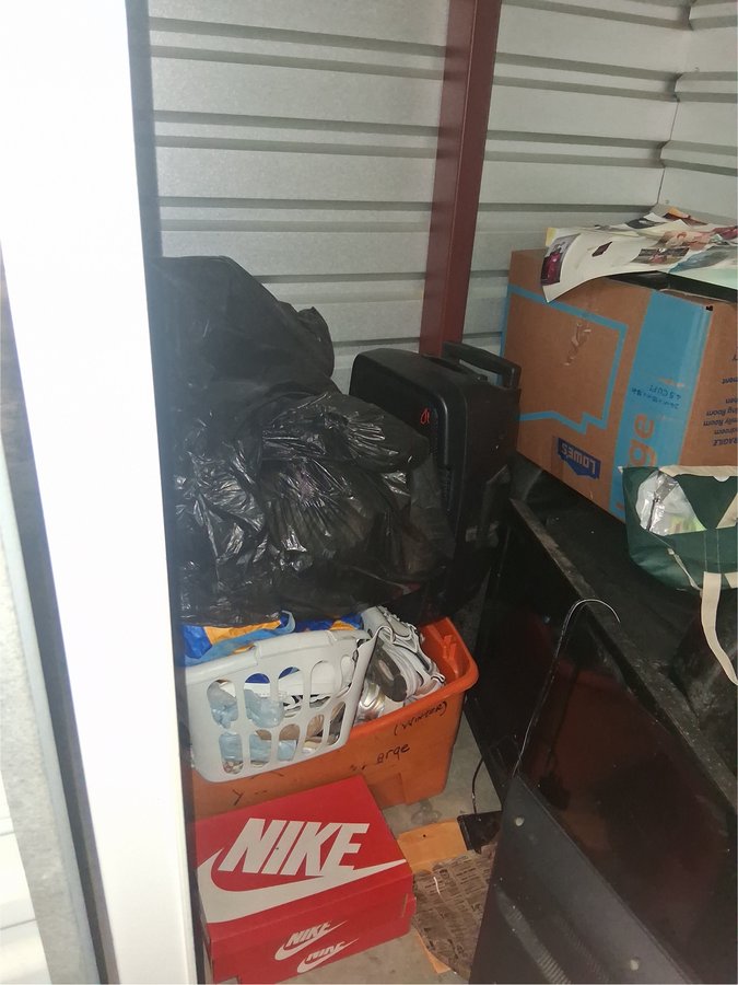 5 x 10 storage unit in Baltimore, MD