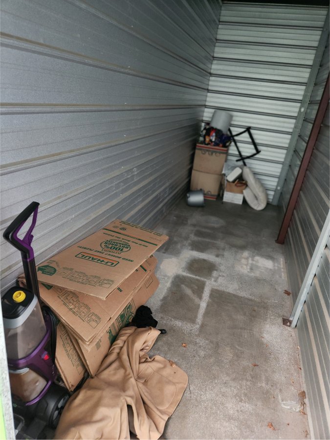 5 x 15 storage unit in Greensboro, NC