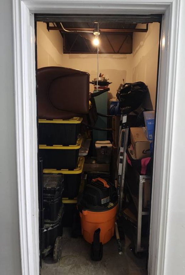6 x 10 storage unit in Houston, TX