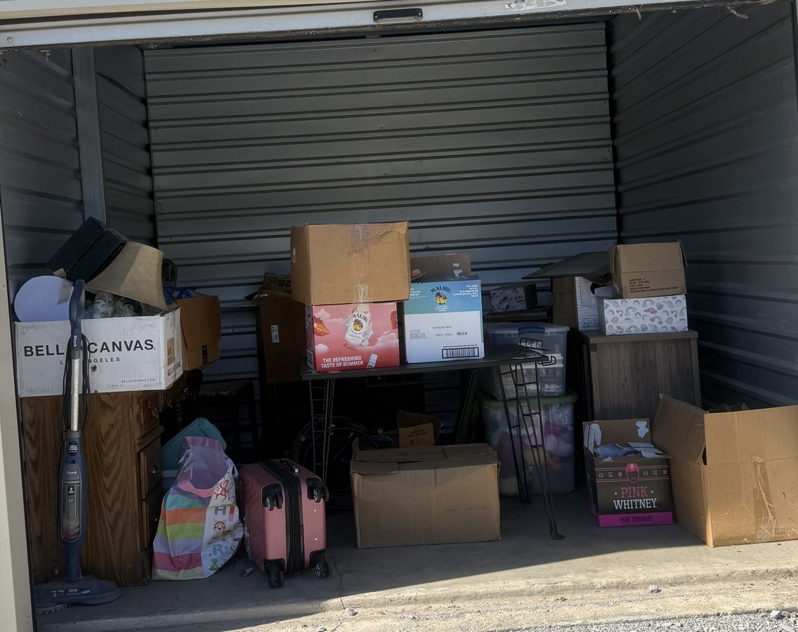 10 x 10 storage unit in Dyersburg, TN