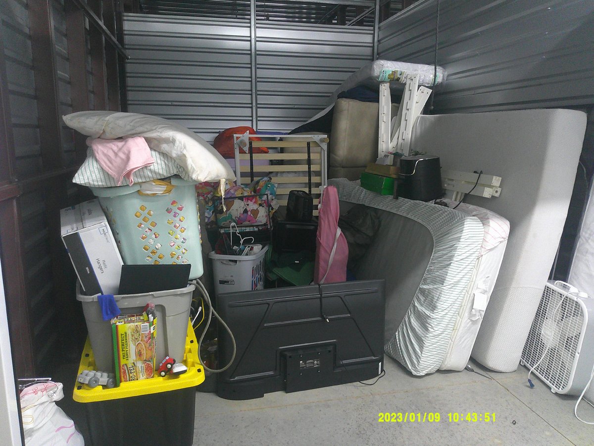 10 x 15 storage unit in Fayetteville, NC