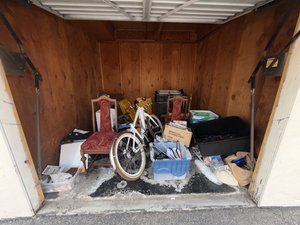 10 x 10 storage unit in Santa Barbara, CA
