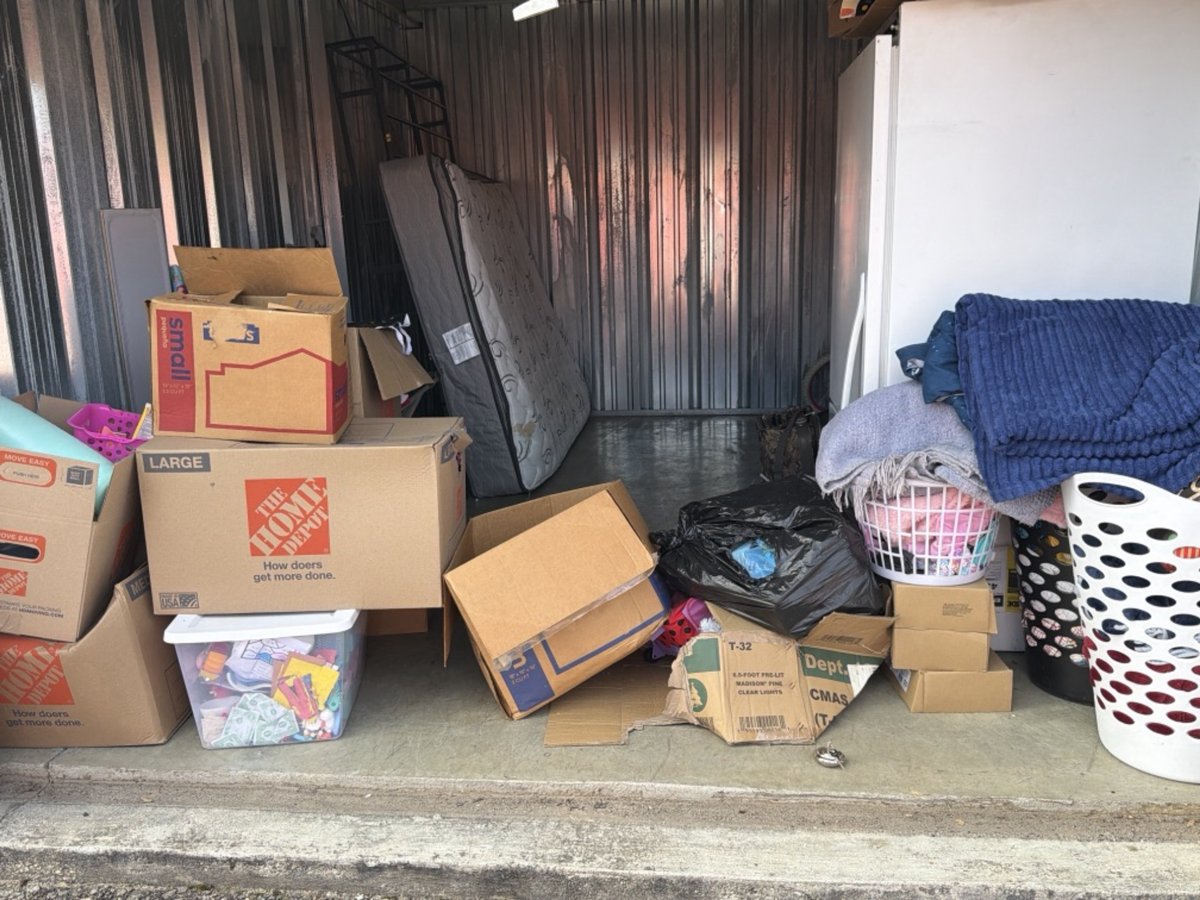 10 x 15 storage unit in North Dinwiddie, VA