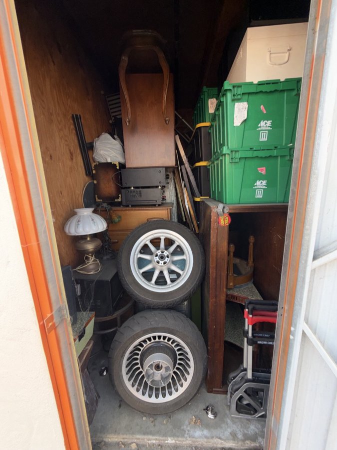 5 x 10 storage unit in Santa Barbara, CA