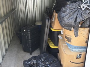 5 x 10 storage unit in North Dinwiddie, VA