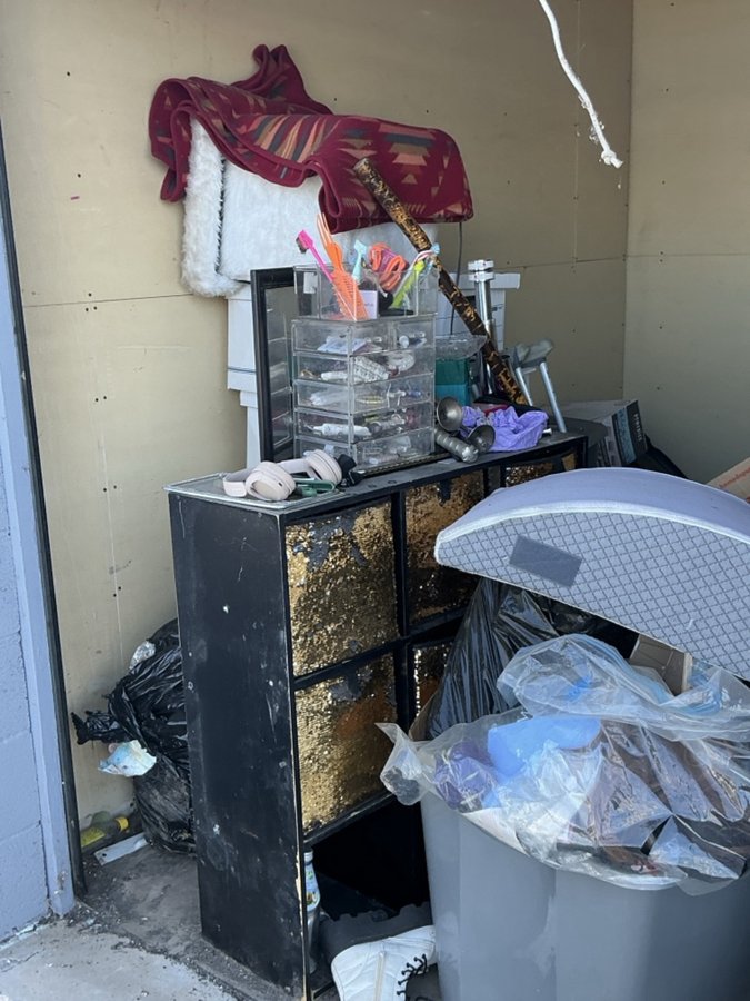 10 x 10 storage unit in Albuquerque, NM