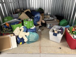 10 x 10 storage unit in Chester, VA
