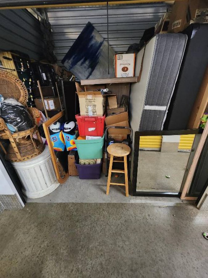 10 x 10 storage unit in Midlothian, VA