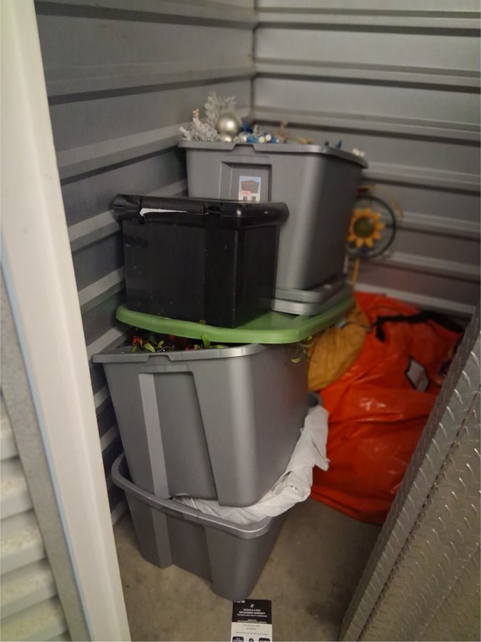 5 x 5 storage unit in Baltimore, MD