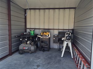 10 x 20 storage unit in Bondurant, IA