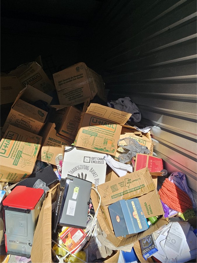 10 x 20 storage unit in Daytona Beach, FL