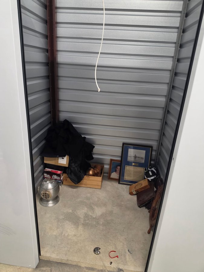 5 x 5 storage unit in Northvale, NJ
