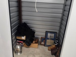 5 x 5 storage unit in Northvale, NJ