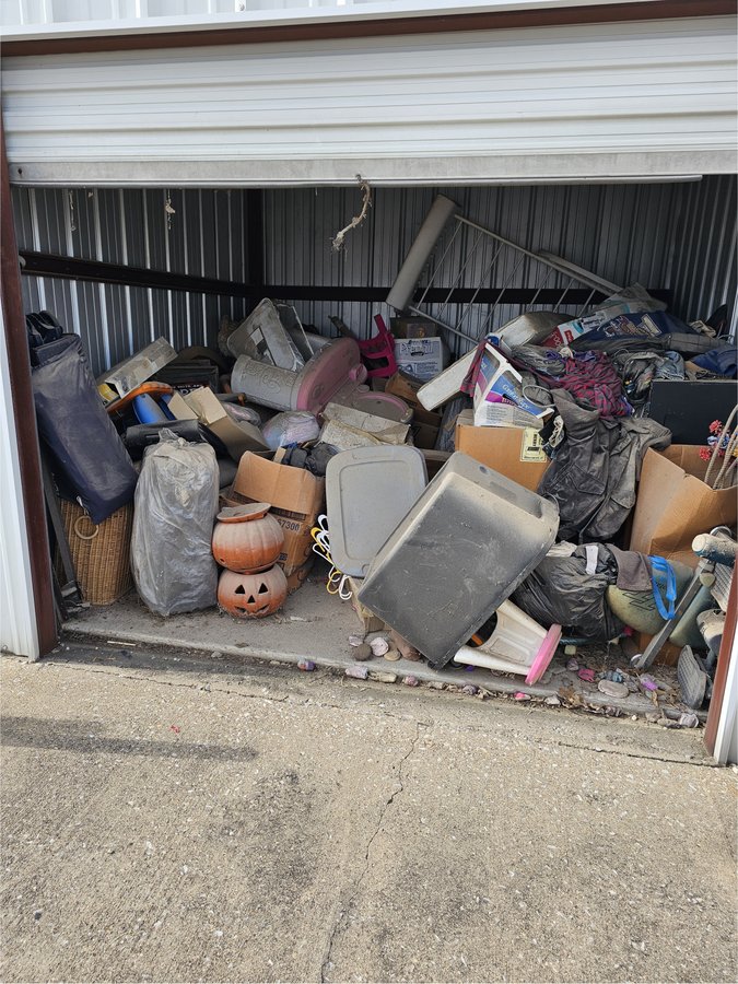 10 x 10 storage unit in Greenville, TX