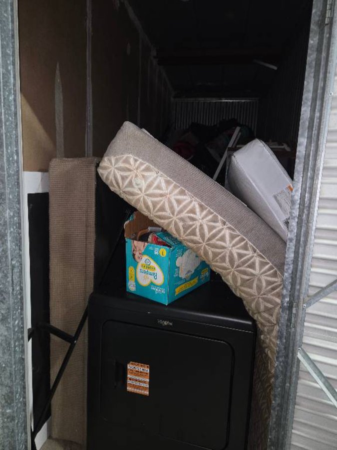 5 x 15 storage unit in Memphis, TN