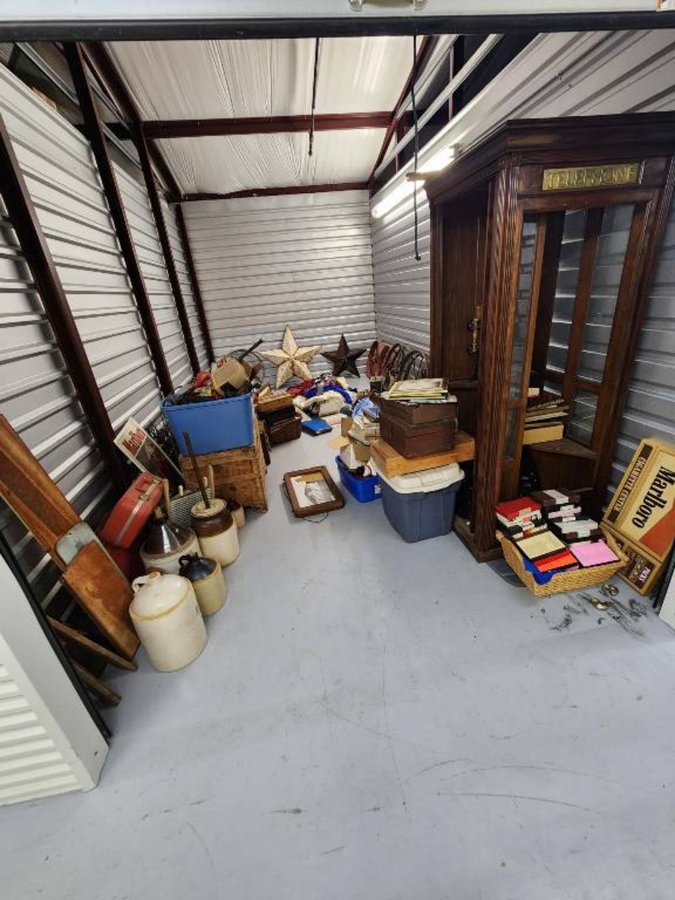 10 x 20 storage unit in Midlothian, VA