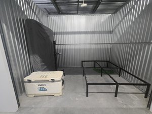 10 x 8 storage unit in Kissimmee, FL