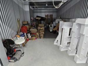 10 x 20 storage unit in Stratford, CT