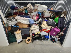10 x 14 storage unit in Trenton, NJ