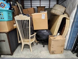 10 x 10 storage unit in Aliso Viejo, CA