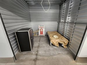 10 x 10 storage unit in Scottsdale, AZ