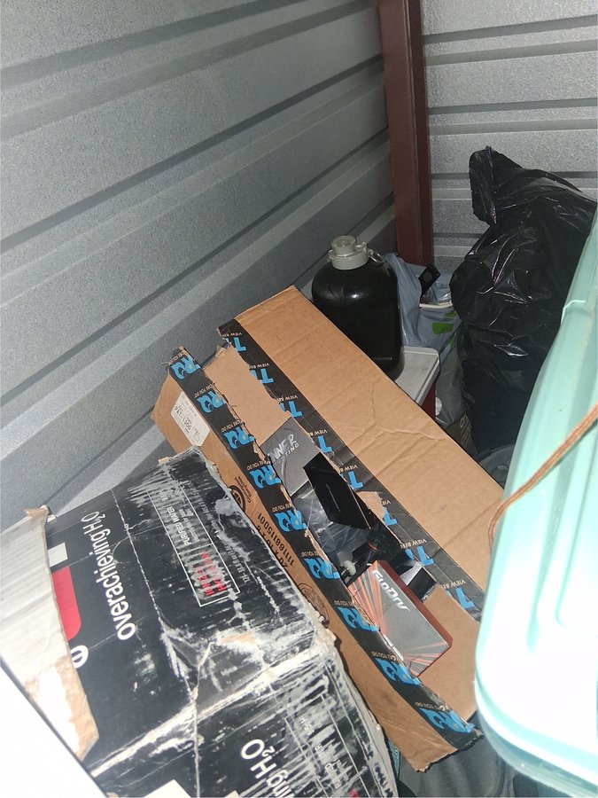 5 x 5 storage unit in Baltimore, MD