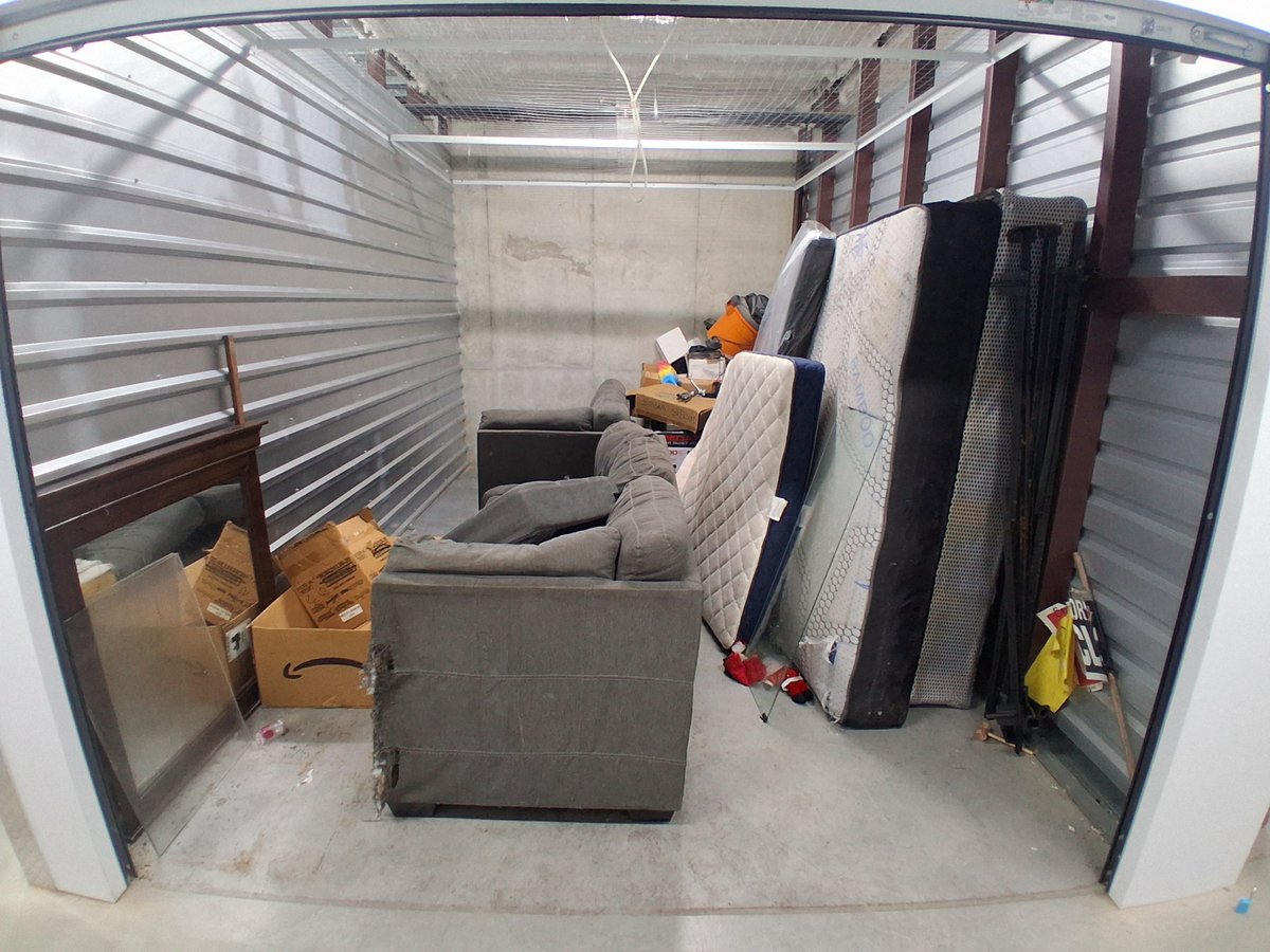 10 x 30 storage unit in Randallstown, MD