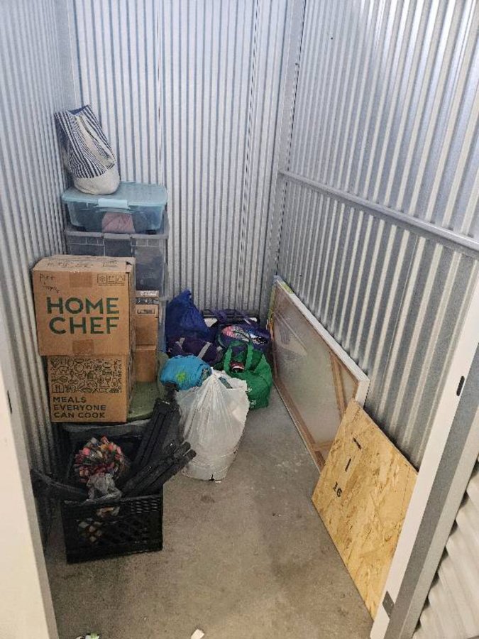5 x 5 storage unit in Chicago, IL