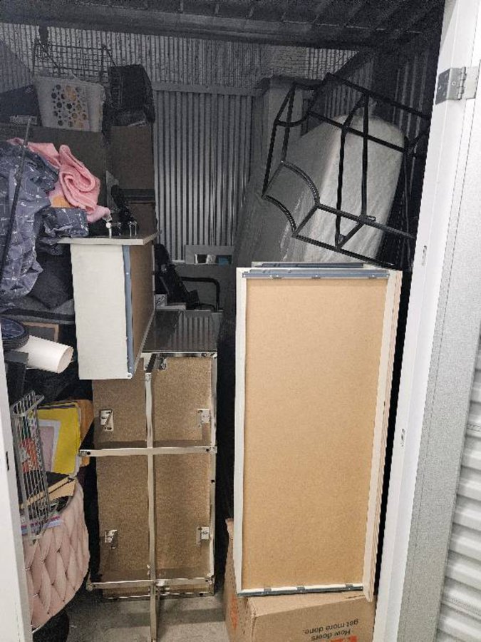 5 x 10 storage unit in Chicago, IL