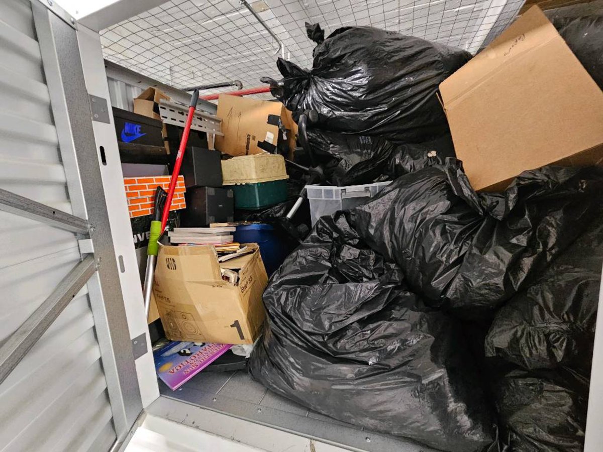 5 x 8 storage unit in Chicago, IL