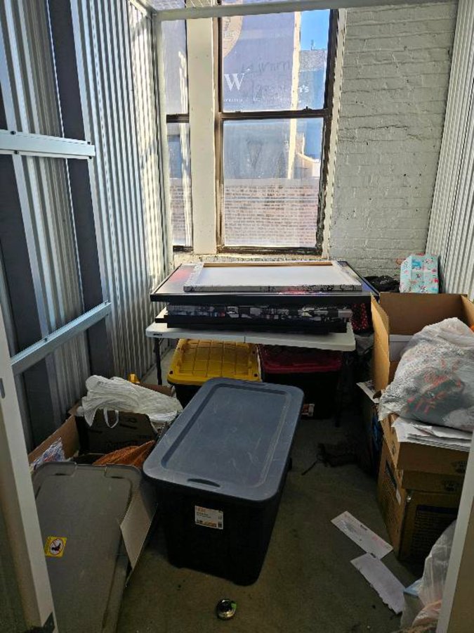 5 x 10 storage unit in Chicago, IL