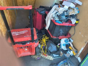 5 x 15 storage unit in Covina, CA