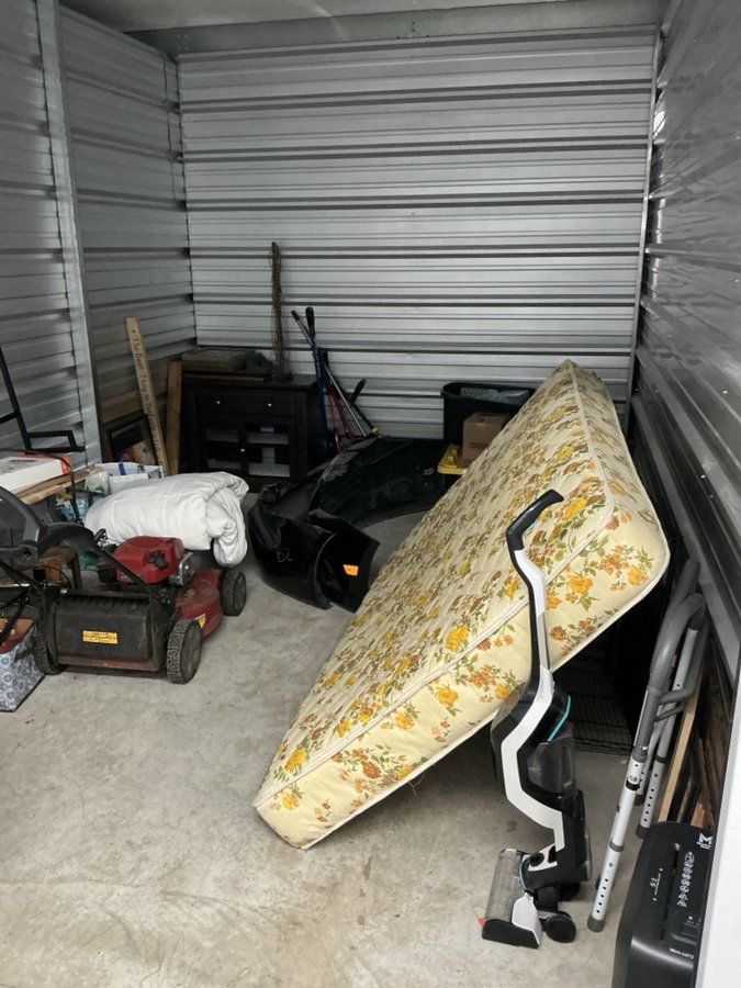 10 x 15 storage unit in York, PA