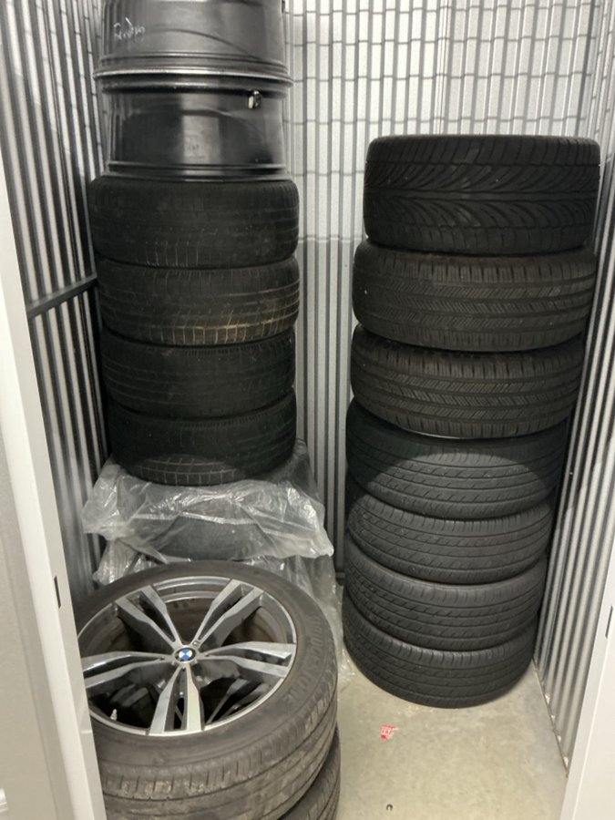 5 x 5 storage unit in Alexandria, VA
