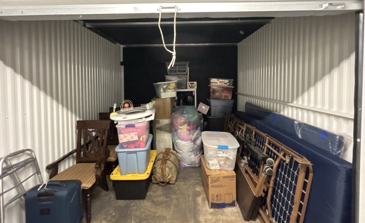 10 x 10 storage unit in York, PA