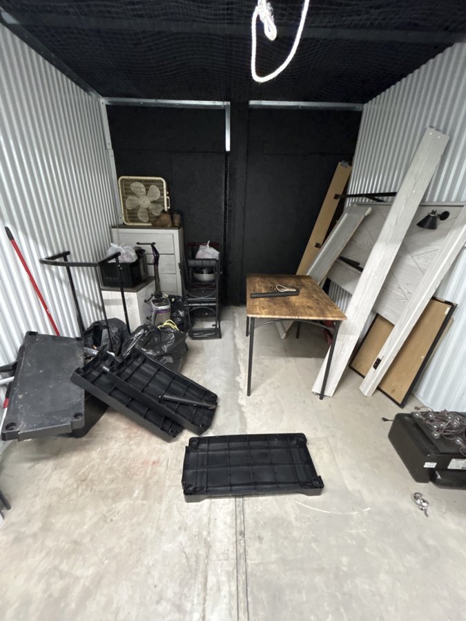10 x 10 storage unit in York, PA