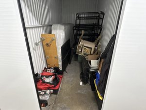 5 x 10 storage unit in York, PA