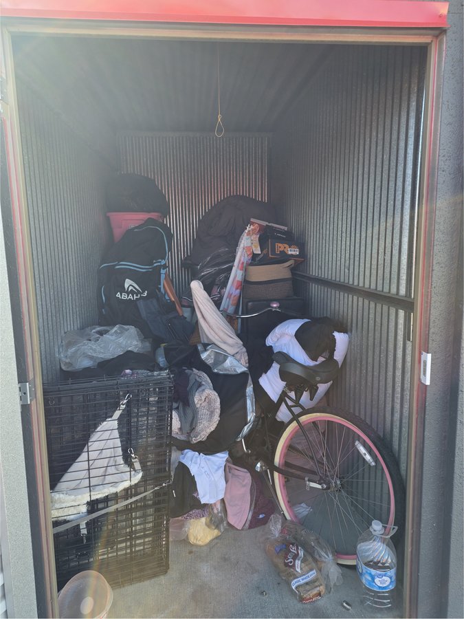 5 x 10 storage unit in Phoenix, AZ