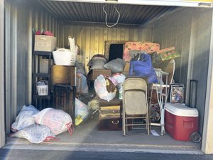 10 x 10 storage unit in Phoenix, AZ