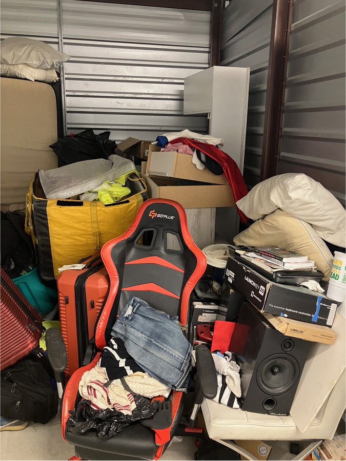 10 x 10 storage unit in Indianapolis, IN
